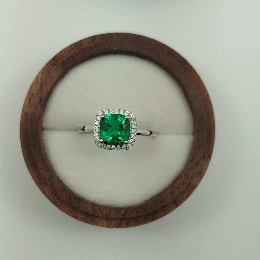 1.4 Carat Emerald Sterling Silver Ring